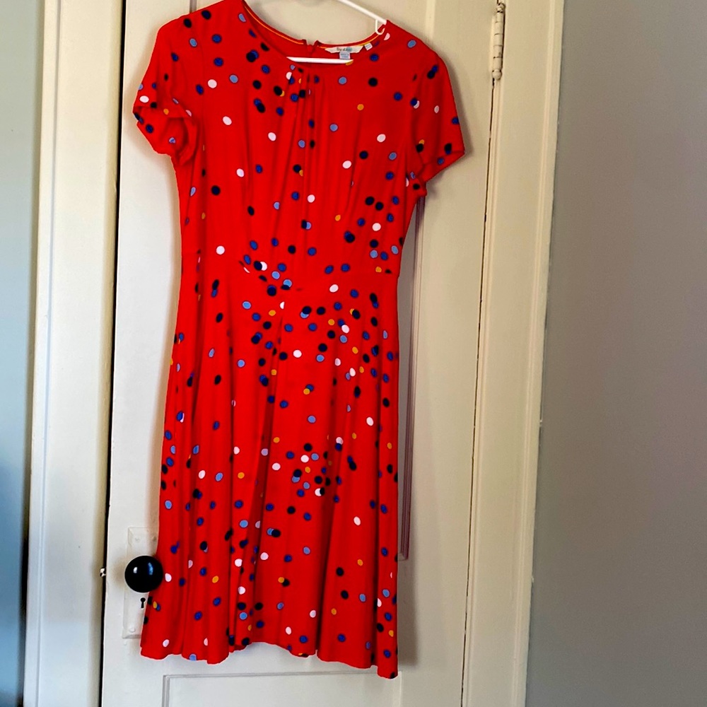 Boden dress like new